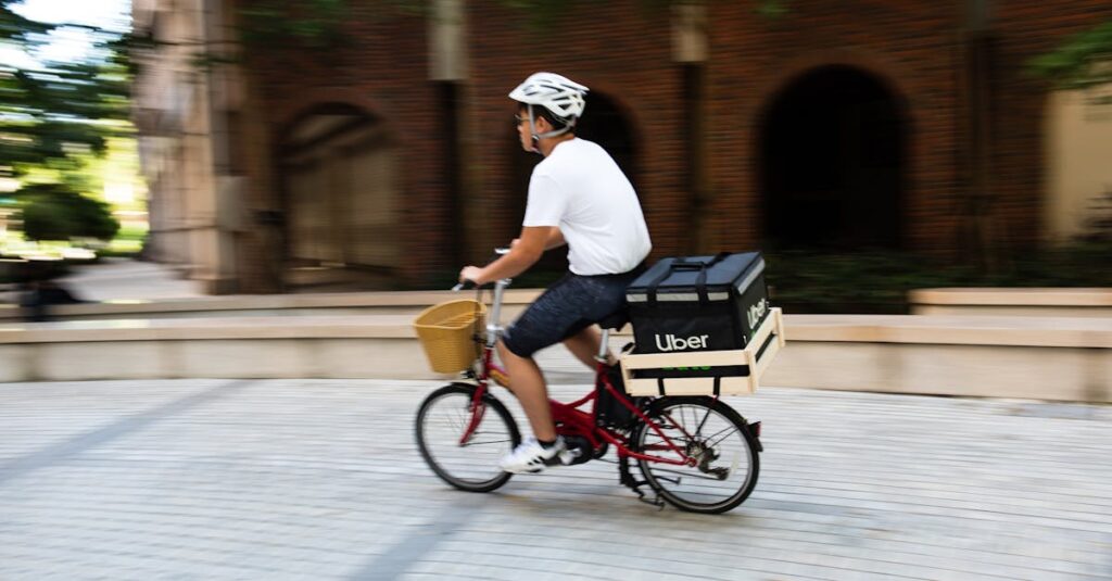 Repartidor de delivery colombiano atacado a disparos en Parque Almagro