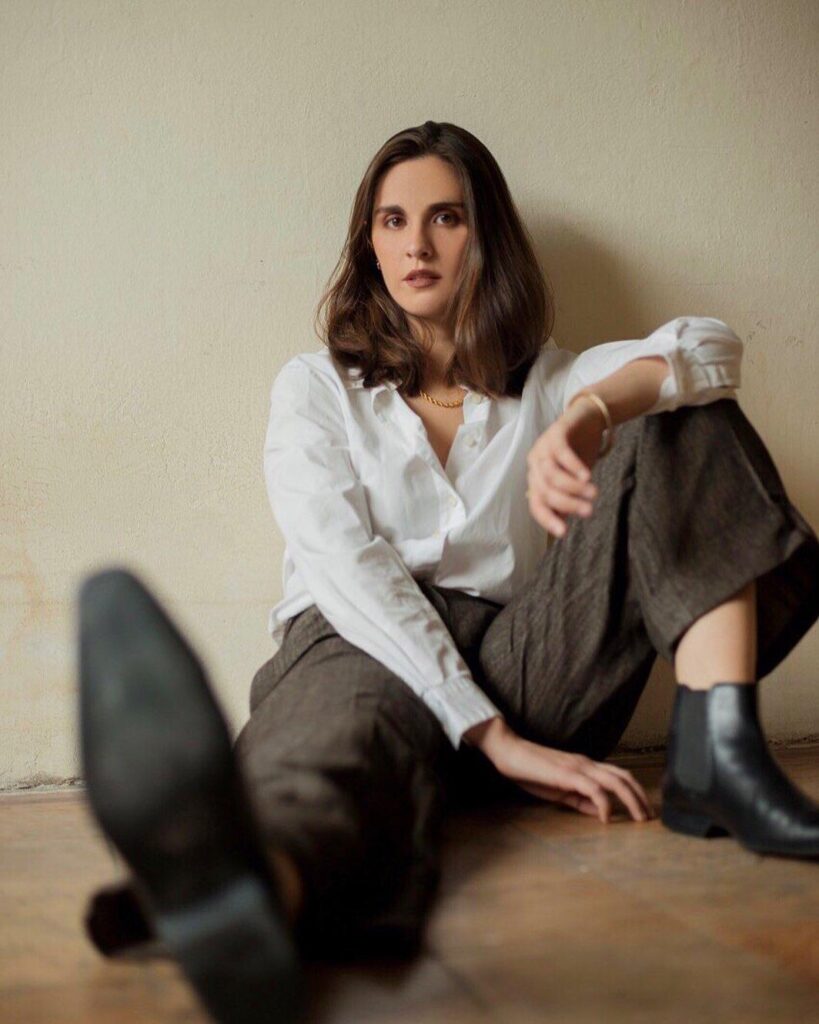 Alejandra Laveaga en la supervisión musical de ‘Dear Killer Nannies’ Alejandra Laveaga en la supervisión musical de 'Dear Killer Nannies'