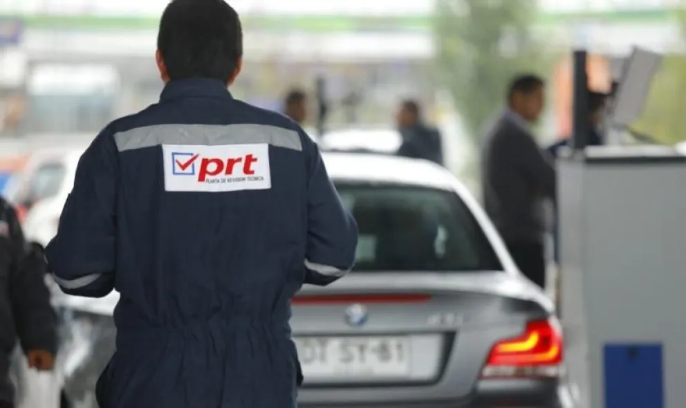 Multas de hasta $104 mil: Revisión Técnica Vehicular es Obligatoria en Chile Multas de hasta $104 mil: Revisión Técnica Vehicular es Obligatoria en Chile