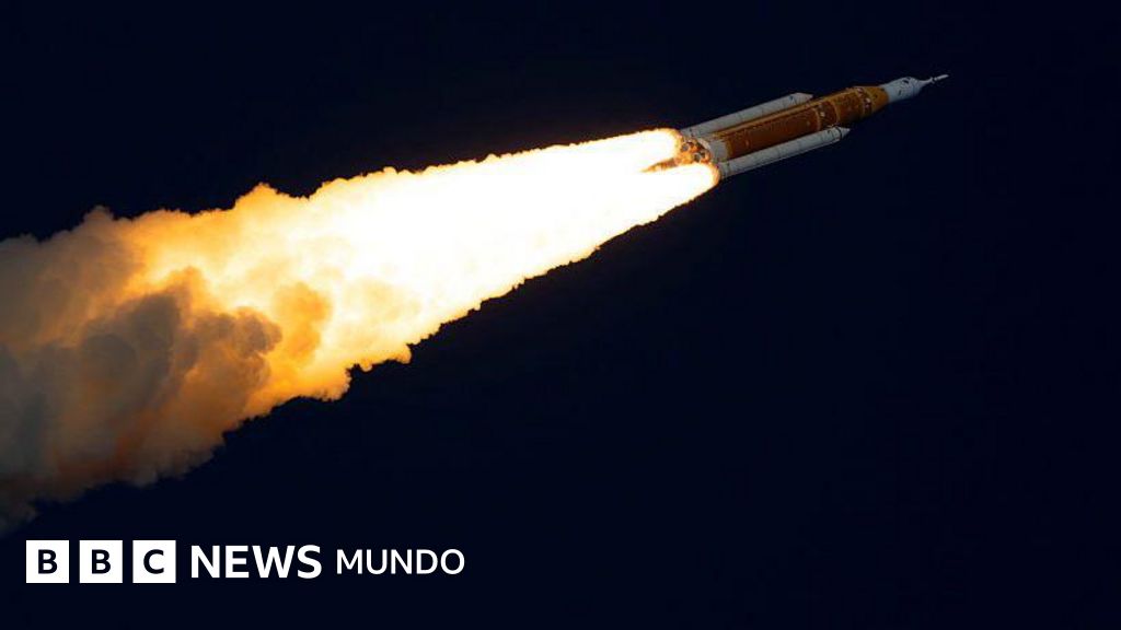 La nave Orión realiza con éxito la maniobra de inyección translunar La nave Orión realiza con éxito la maniobra de inyección translunar