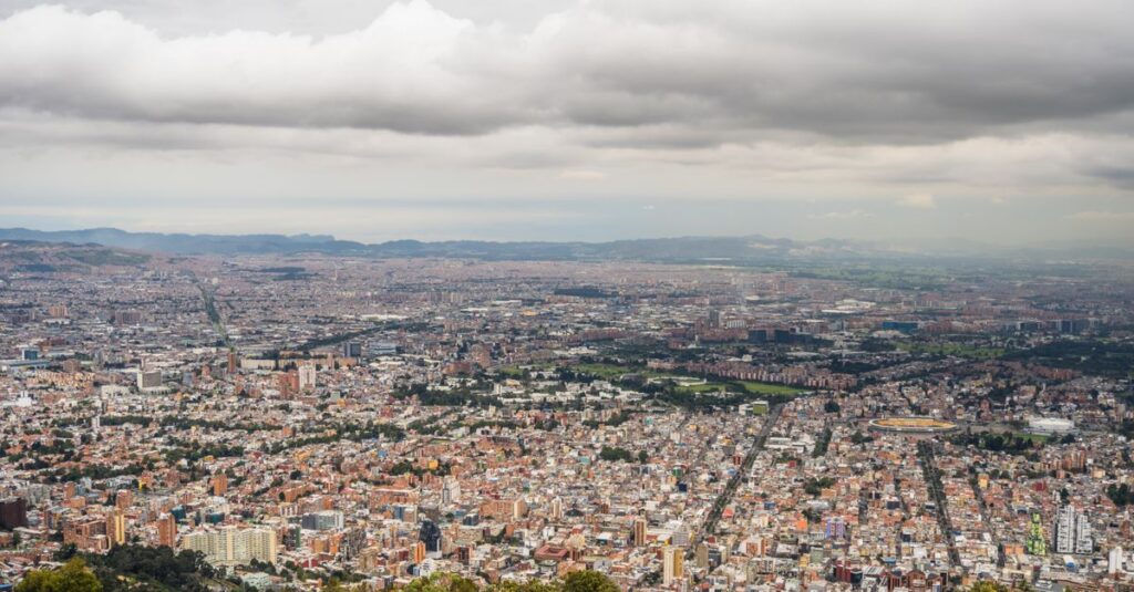 Bogotá abre 250 vacantes de empleo este lunes