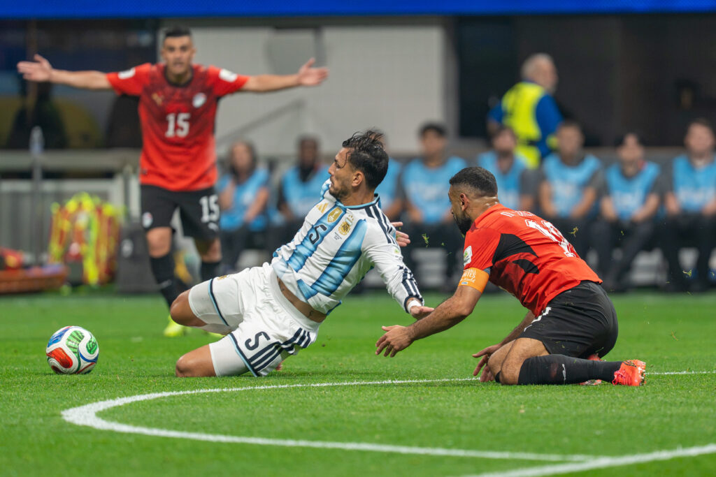 Leandro Paredes no juega contra Deportivo Riestra