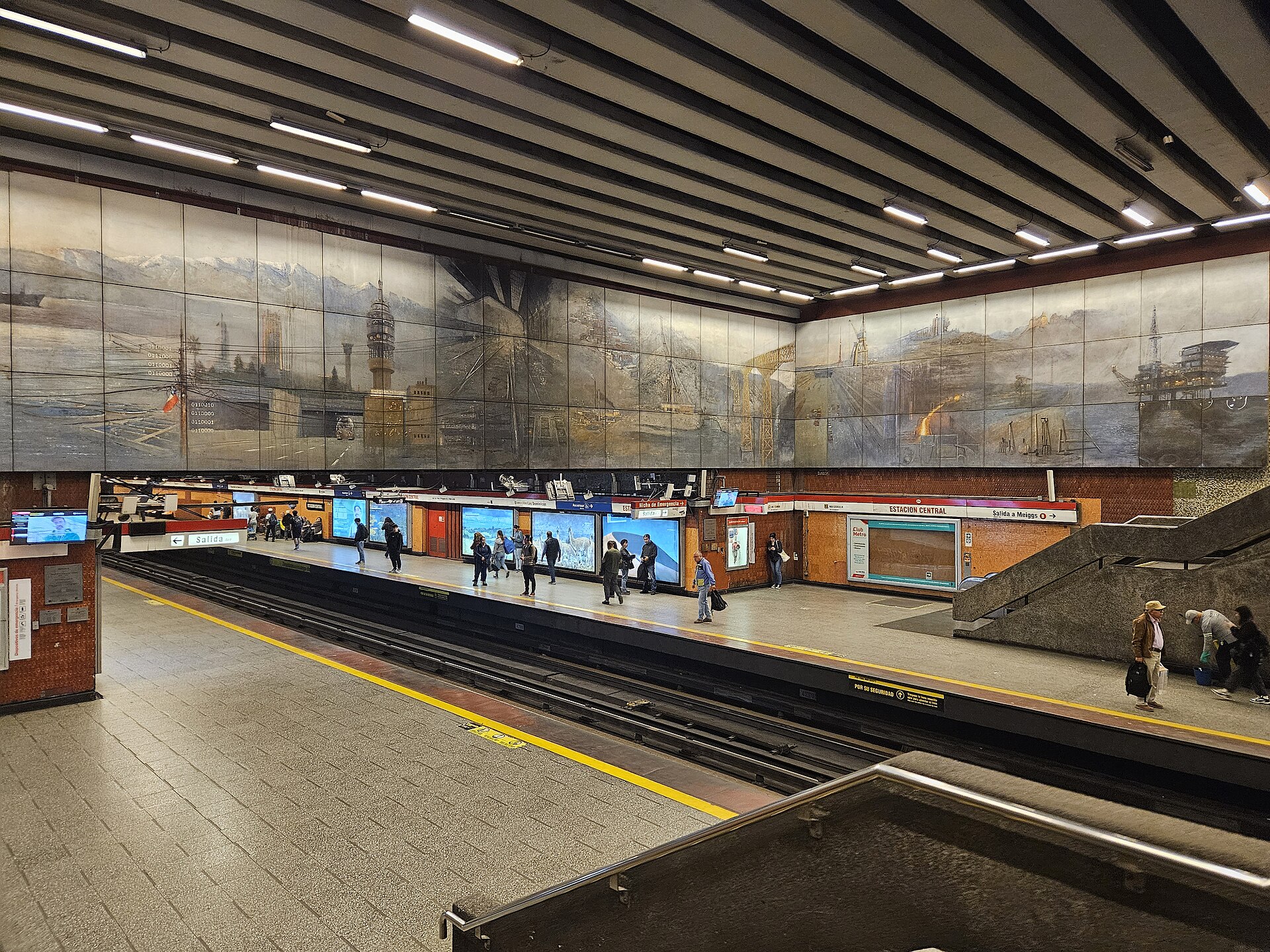 Estación Central, Santiago Metro station, in October 2024